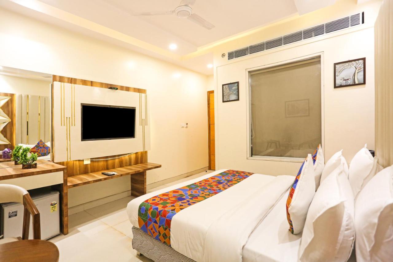 Frank Stay-Newly Built Worth -2Mins Walk From Rk Ashram Metro Satation Neu-Delhi Exterior foto